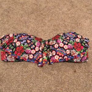 Jessica Simpson bikini top